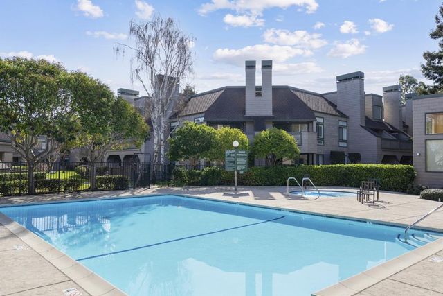 29 Cove Lane, Redwood Shores, CA 94065