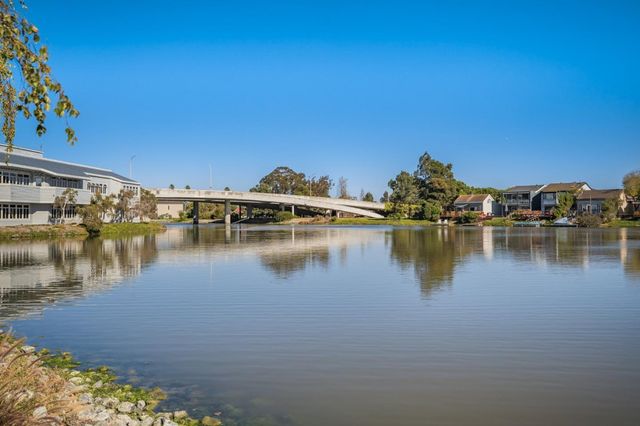 29 Cove Lane, Redwood Shores, CA 94065