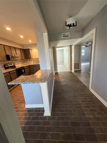 5212 Arboles Drive A, Houston, TX 77035