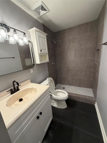 5212 Arboles Drive A, Houston, TX 77035