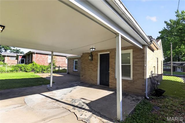 8934 Kathlyn Drive, St Louis, MO 63134