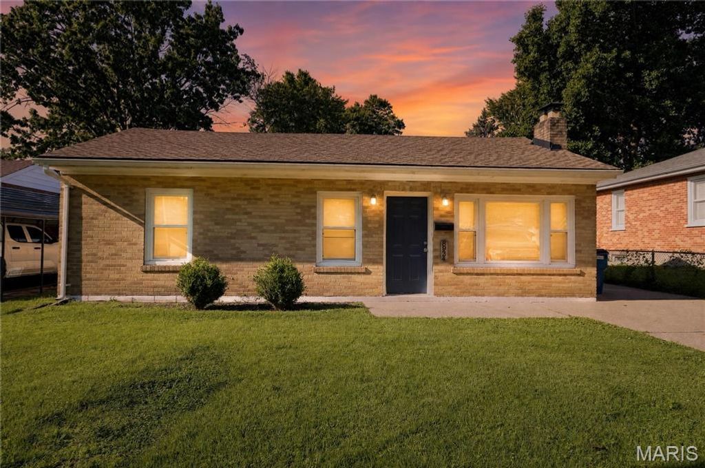 8934 Kathlyn Drive, St Louis, MO 63134