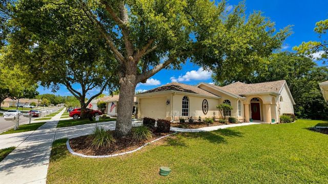 5556 LEGEND HILLS LANE, Spring Hill, FL 34609