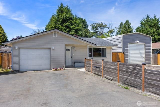 2406 64th Avenue NE, Tacoma, WA 98422