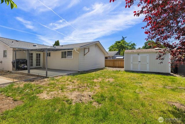 2406 64th Avenue NE, Tacoma, WA 98422