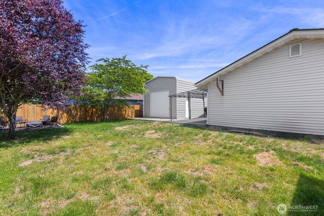 2406 64th Avenue NE, Tacoma, WA 98422