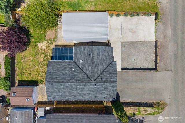 2406 64th Avenue NE, Tacoma, WA 98422