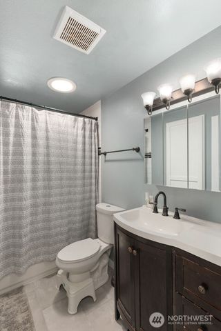 2406 64th Avenue NE, Tacoma, WA 98422