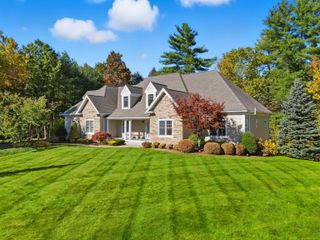 58 Tanglewood Drive, Nashua, NH 03062