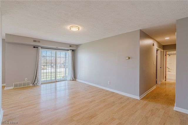 10790 Ravenna Road 201, Twinsburg, OH 44087