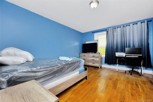 164-15 104th Road, Jamaica, NY 11433