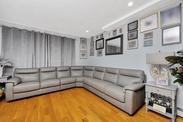 164-15 104th Road, Jamaica, NY 11433