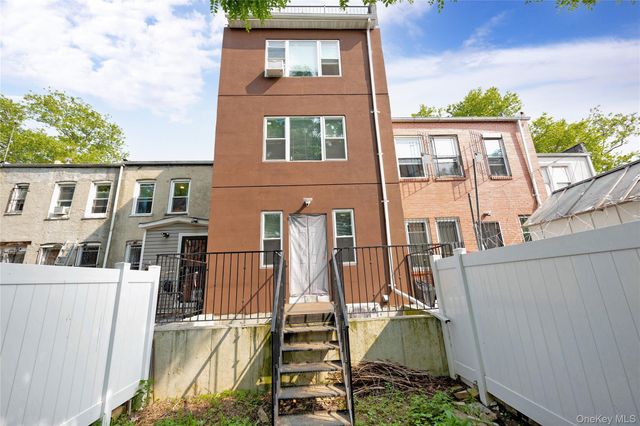 164-15 104th Road, Jamaica, NY 11433