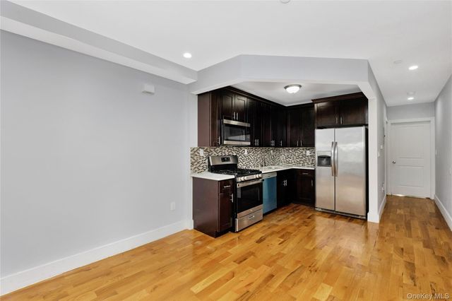164-15 104th Road, Jamaica, NY 11433