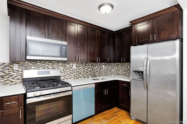 164-15 104th Road, Jamaica, NY 11433