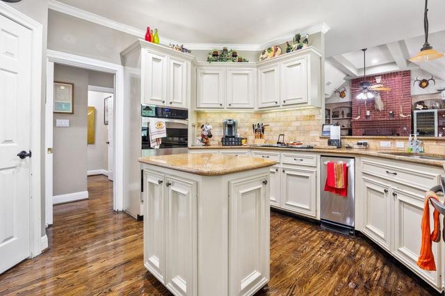 1108 Elder CIR, Austin, TX 78733