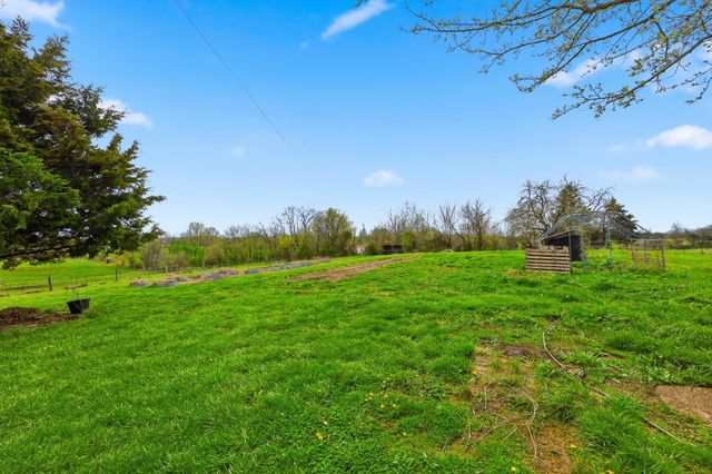 140 Parsons Lane, Harrodsburg, KY 40330