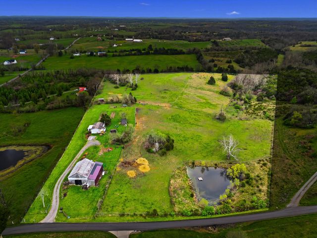 140 Parsons Lane, Harrodsburg, KY 40330