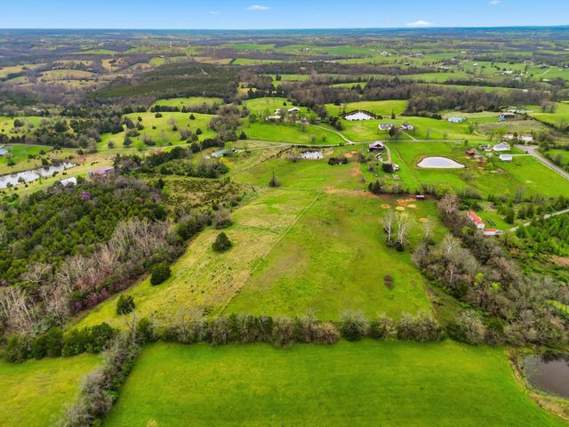 140 Parsons Lane, Harrodsburg, KY 40330