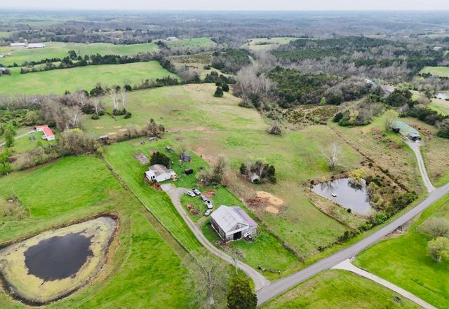 140 Parsons Lane, Harrodsburg, KY 40330