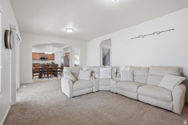 5743 W LUGANO DR, West Jordan, UT 84081