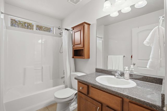 5743 W LUGANO DR, West Jordan, UT 84081