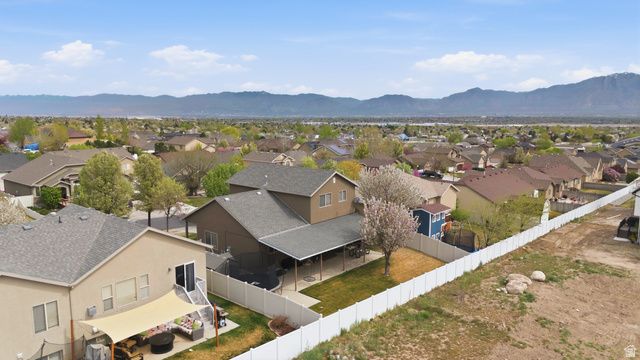 5743 W LUGANO DR, West Jordan, UT 84081