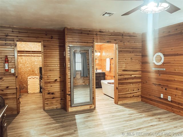 589 Mohawk Drive, Eufaula, OK 74432