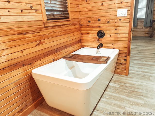 589 Mohawk Drive, Eufaula, OK 74432