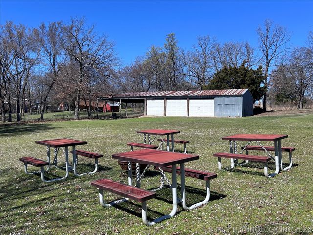 589 Mohawk Drive, Eufaula, OK 74432