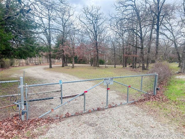 589 Mohawk Drive, Eufaula, OK 74432