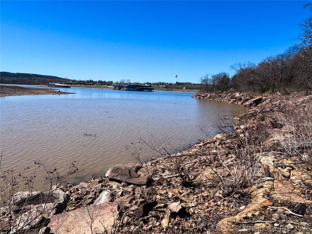 589 Mohawk Drive, Eufaula, OK 74432