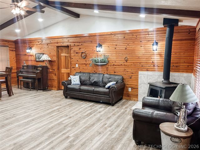 589 Mohawk Drive, Eufaula, OK 74432