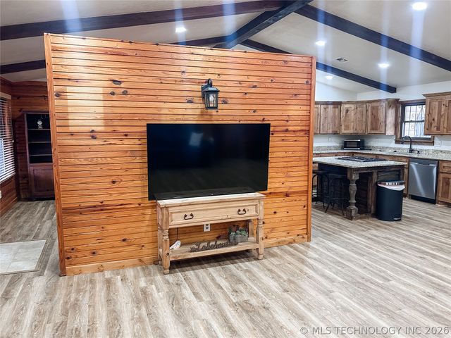 589 Mohawk Drive, Eufaula, OK 74432