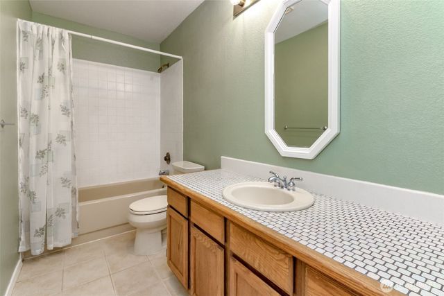 235 S 329th Lane, Federal Way, WA 98003