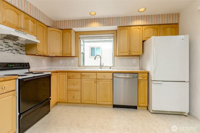 235 S 329th Lane, Federal Way, WA 98003