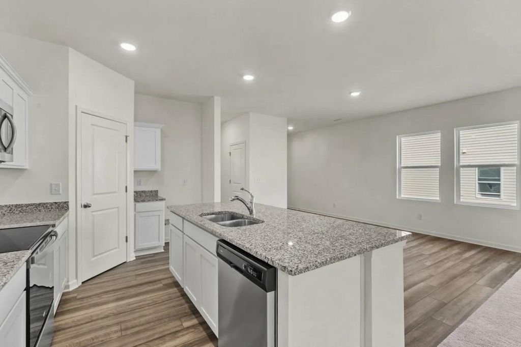 31247 Gayle Prairie Oaks Street, Waller, TX 77484