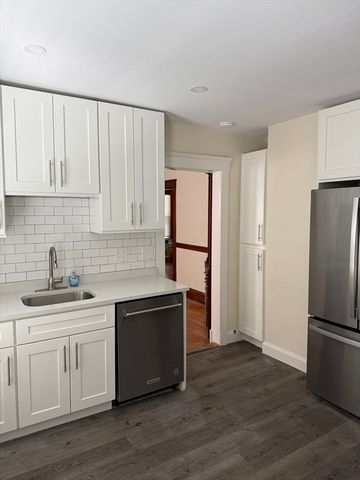 1049 Broadway 1, Somerville, MA 02144