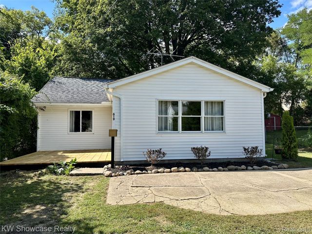 619 Elizabeth Street, Milford Village, MI 48381