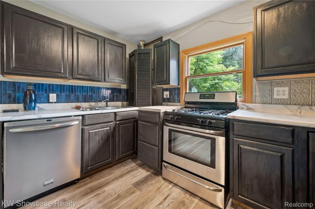 619 Elizabeth Street, Milford Village, MI 48381