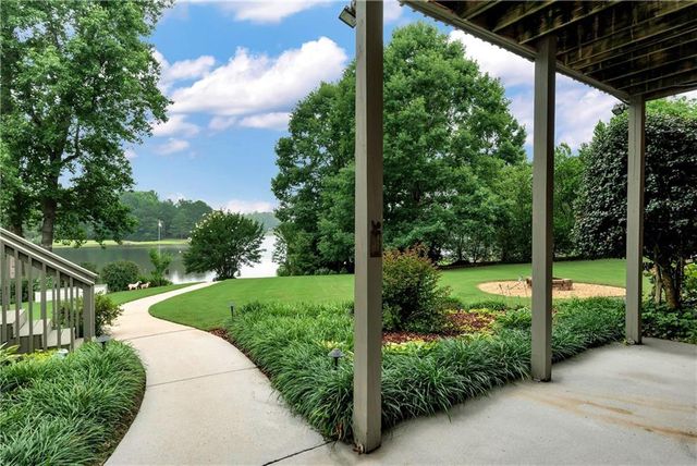 7329 Lake Walton Boulevard, Covington, GA 30014