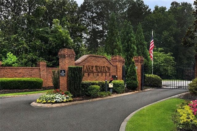 7329 Lake Walton Boulevard, Covington, GA 30014