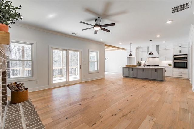 5812 Swinging Gate Road, Gainesville, GA 30506