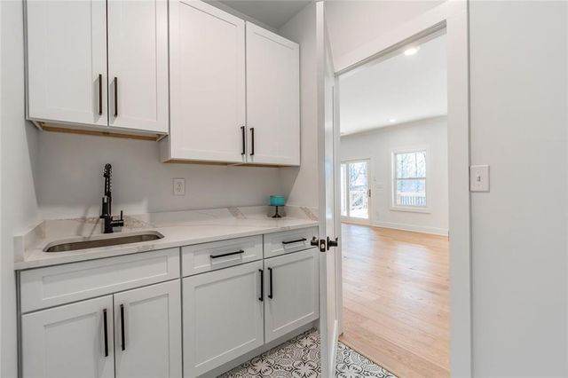 5812 Swinging Gate Road, Gainesville, GA 30506