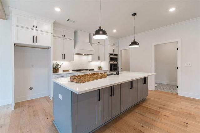 5812 Swinging Gate Road, Gainesville, GA 30506