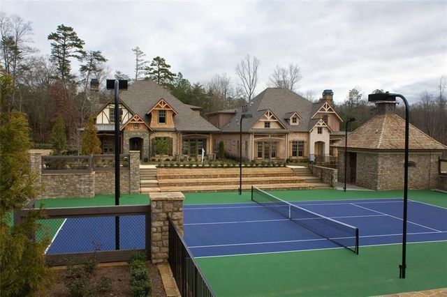 5812 Swinging Gate Road, Gainesville, GA 30506