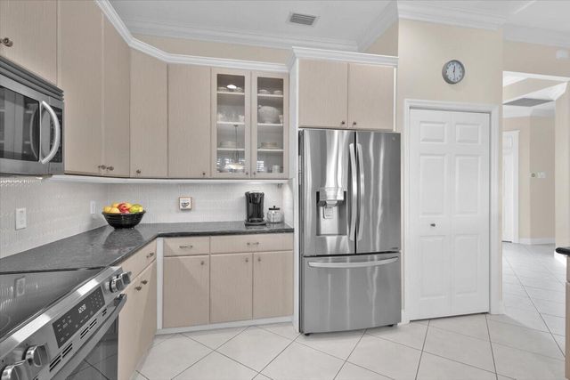 8332 Belfry Place, Port St. Lucie, FL 34986