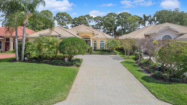 8332 Belfry Place, Port St. Lucie, FL 34986