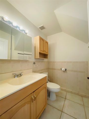 2605 Bay Drive, Pompano Beach, FL 33062