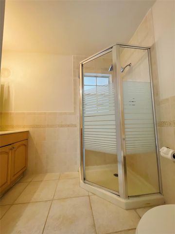 2605 Bay Drive, Pompano Beach, FL 33062